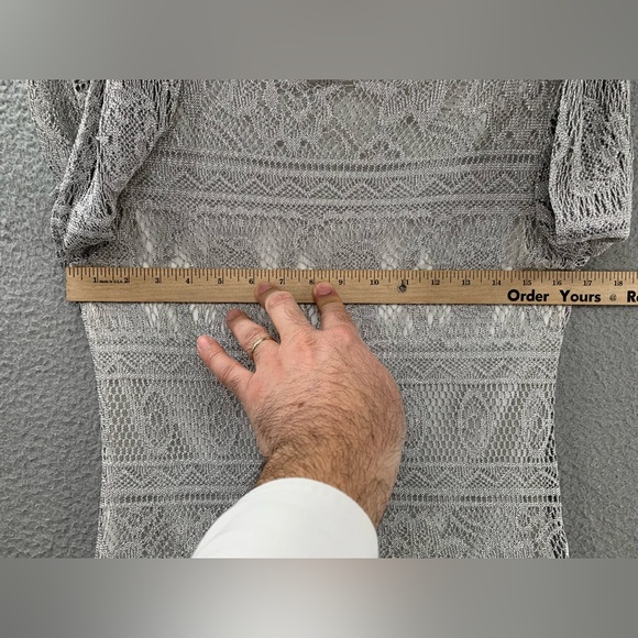 Vue Point Women S Long Sleeve Lace Croche Lined Metallic Gray Blouse Made in USA - Picture 11 of 14